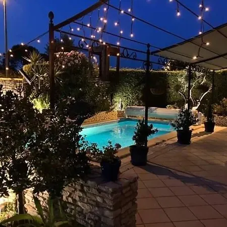 Holiday home Lou Bagnou Mi-clos Bagnols-sur-Ceze