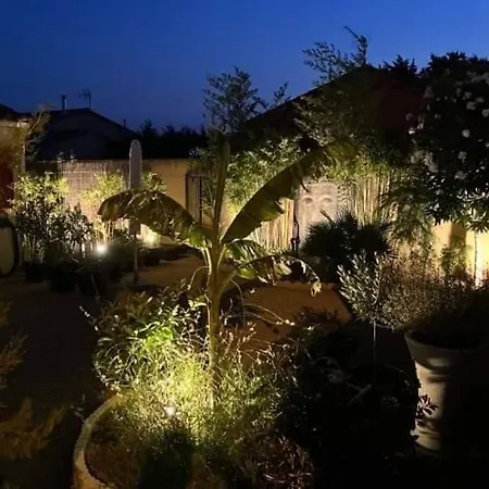 Lou Bagnou Mi-clos Holiday home *