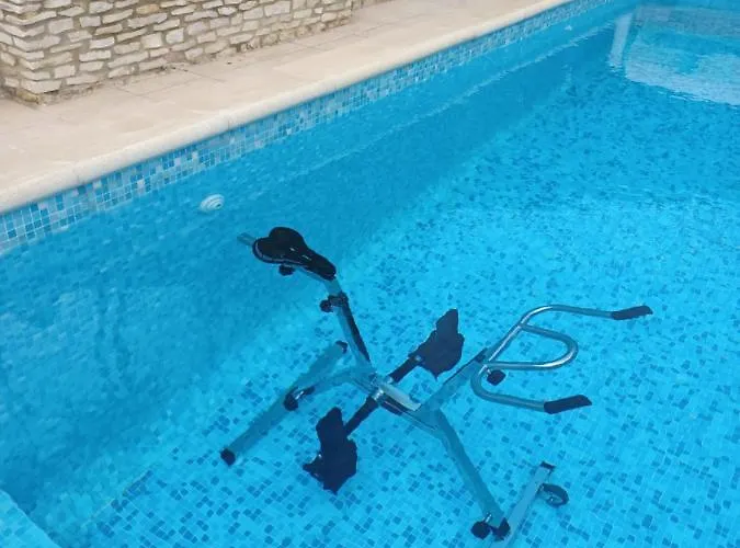 Lou Bagnou Mi-clos Σπίτι διακοπών *